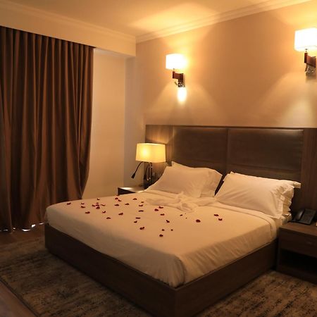 Th Bonroyal Hotel Адис Абеба Екстериор снимка