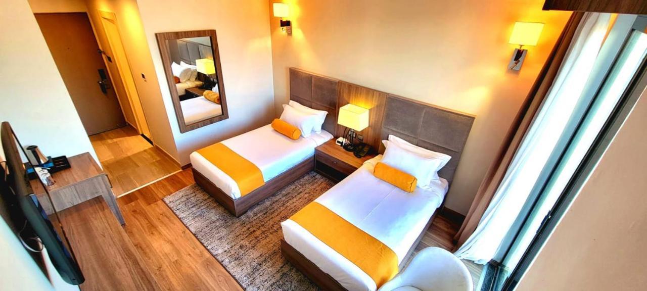 Th Bonroyal Hotel Адис Абеба Екстериор снимка
