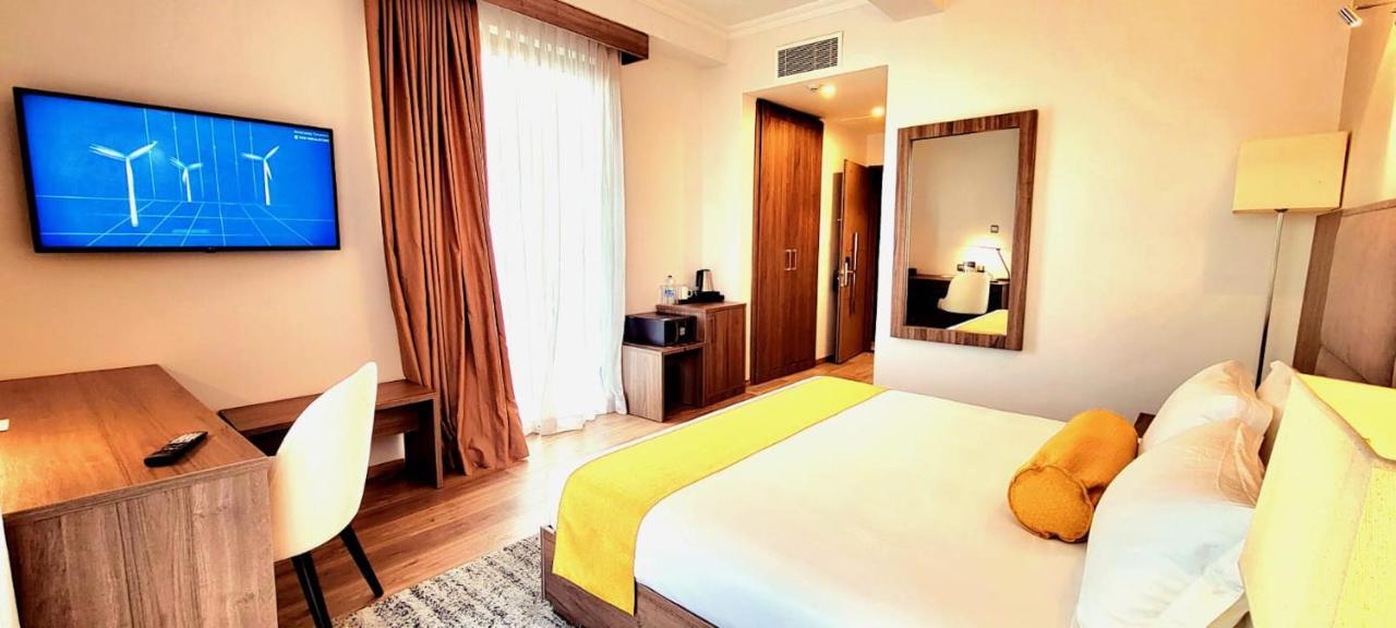 Th Bonroyal Hotel Адис Абеба Екстериор снимка