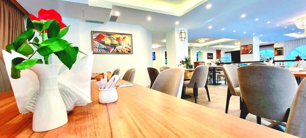 Th Bonroyal Hotel Адис Абеба Екстериор снимка