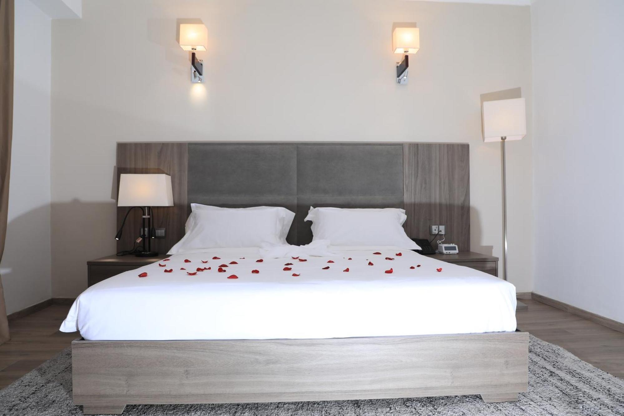 Th Bonroyal Hotel Адис Абеба Екстериор снимка